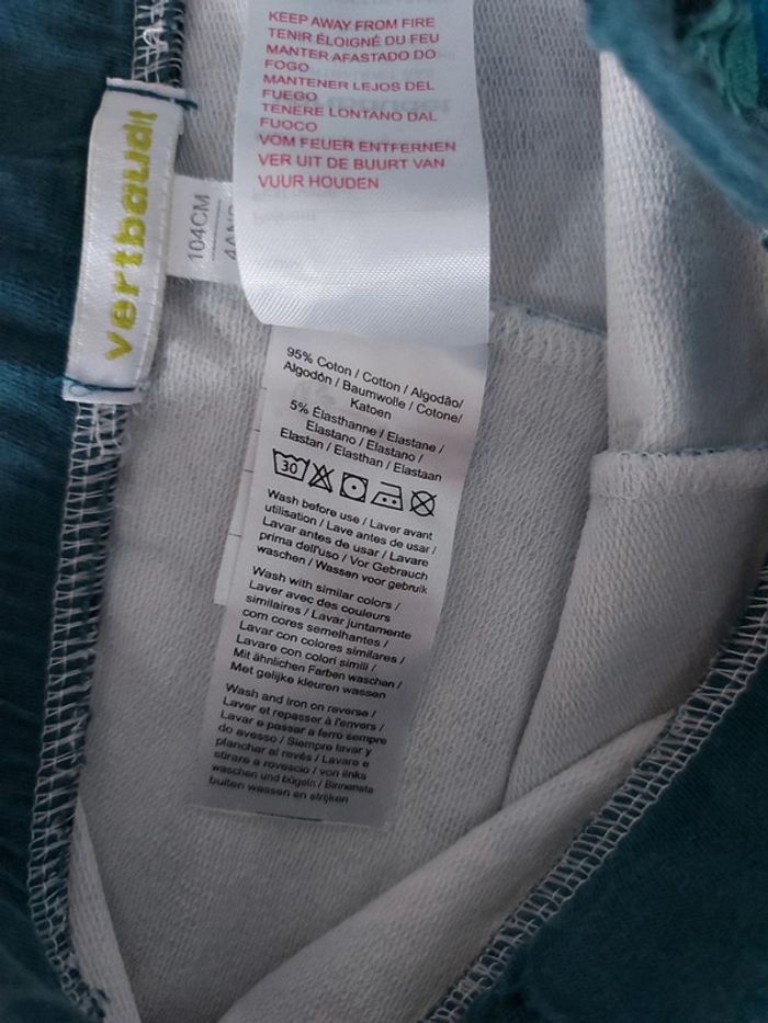 Short fleuri Vertbaudet taille 4 ans - photo numéro 11