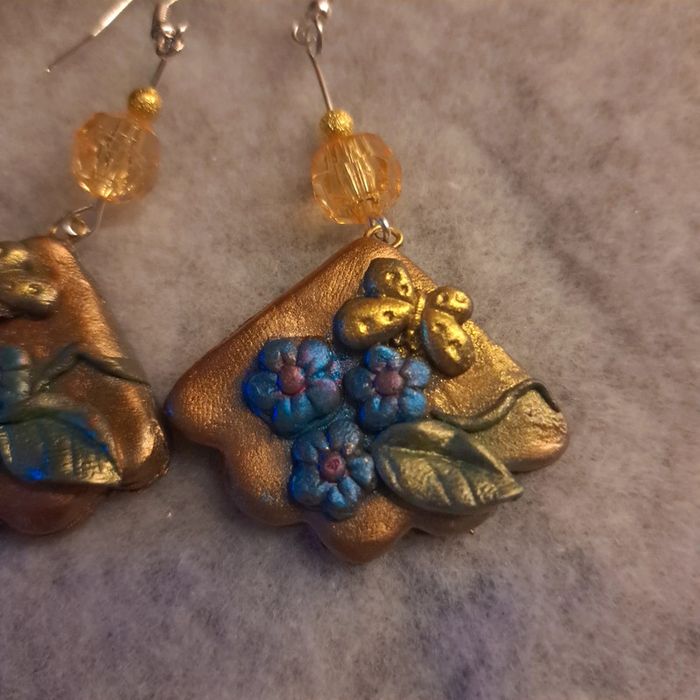 Boucles d'oreilles pendante en pâte polymere multicolore - photo numéro 7