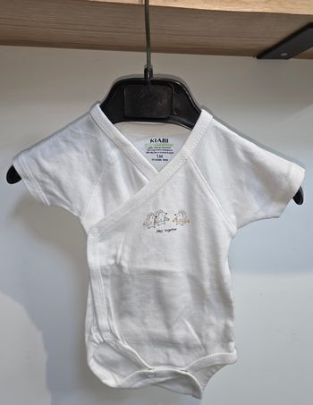 Bodie MC blanc hérissons 1 mois