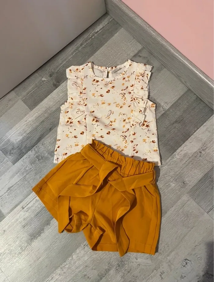 Ensemble Tee shirt+short moutarde 🌼