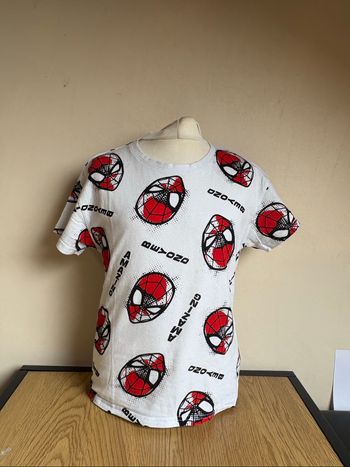 T-shirt garçon taille 134/140