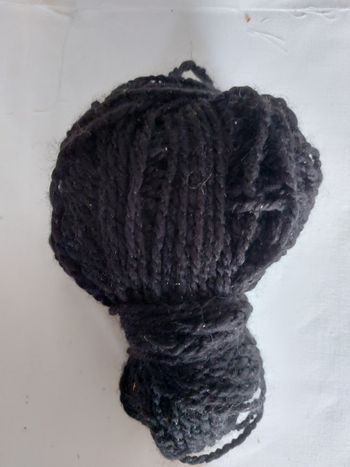 Pelote de fil à tricoter 