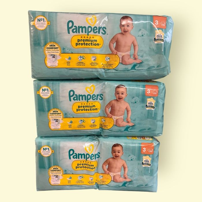 Lot de 3 pack de 46 (donc 138) couches Pampers Premium Protection [taille 3 : 6 à 10 kg]