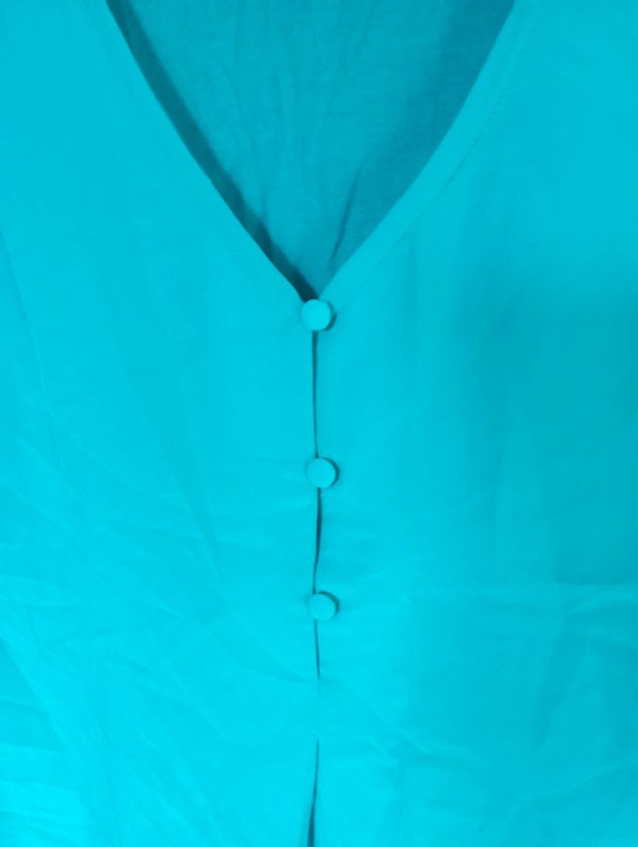 Tee shirt vert émeraude - photo numéro 2