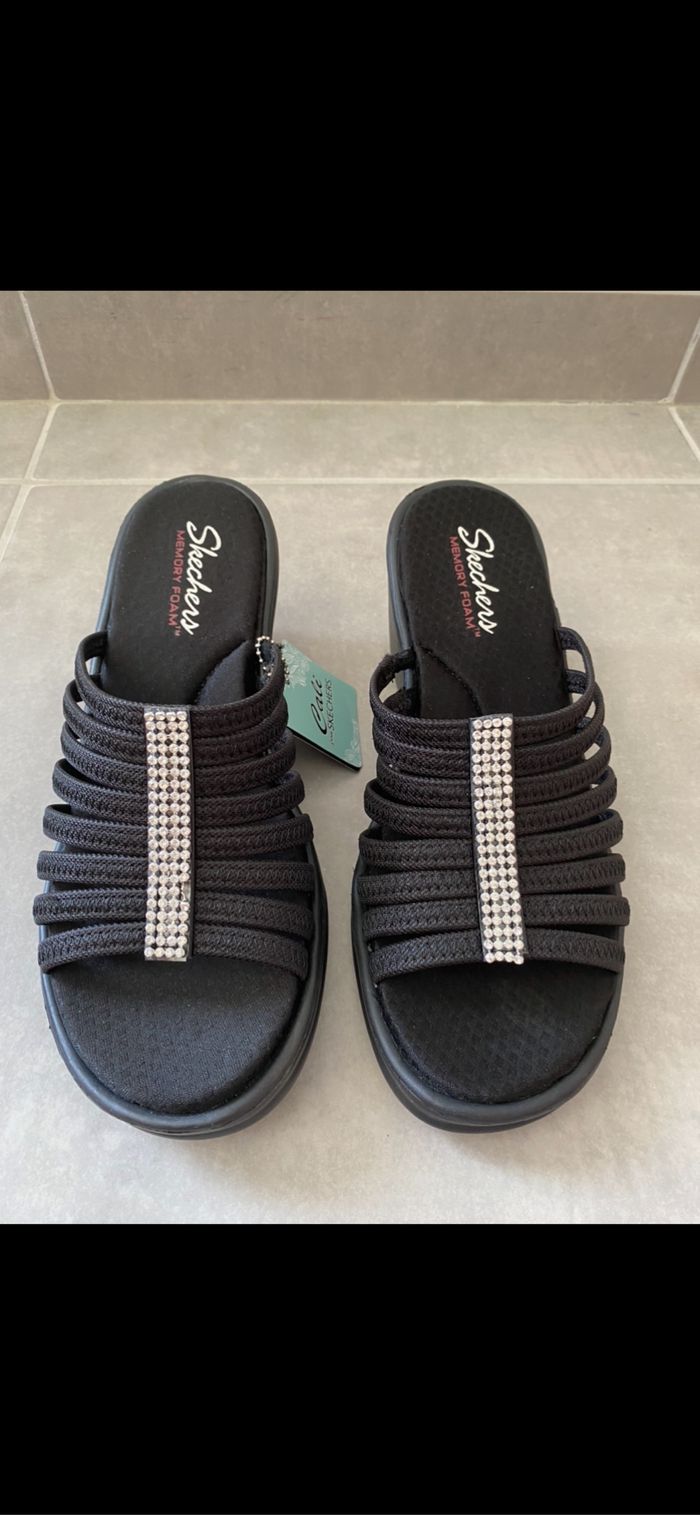 Chaussures Sandales femme Skechers Taille 40 - photo numéro 3