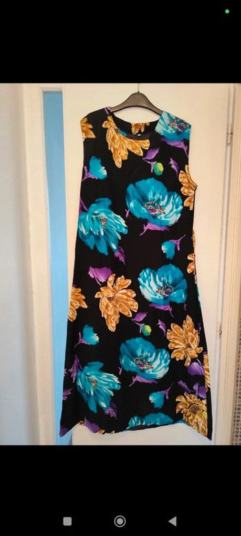 Robe longue noire à fleurs multicolores taille XXL
