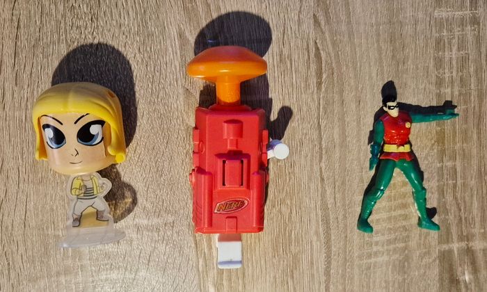Lot de 10 Petits Jouets (Minions, Nerf, Tweety, Super-héros) - photo numéro 5