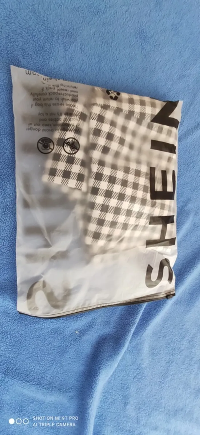 Pantalon shein tailleL - photo numéro 3