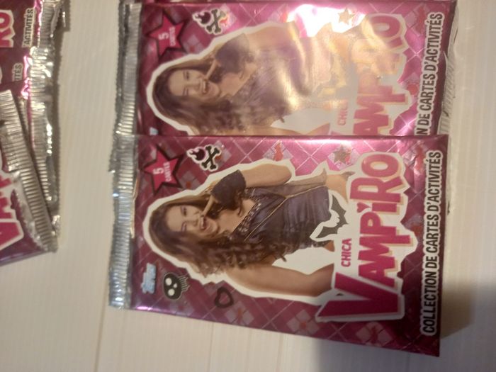 Chica vampiro 20 booster - photo numéro 2
