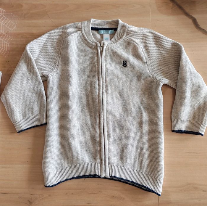 Gilet Obaïdi 23 mois