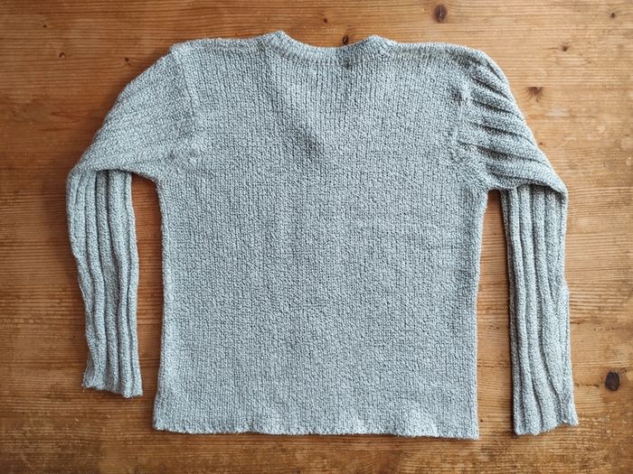 Pull gris chiné à col V - Miss American City - Taille 42/44
- TBE - photo numéro 4