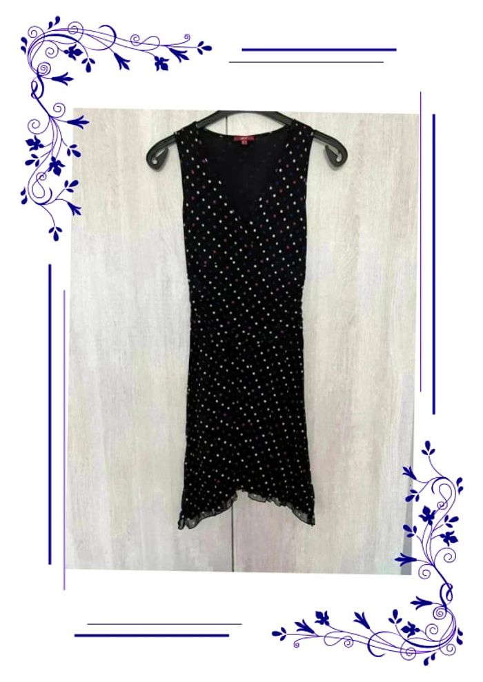 Jolie robe noire pois colorés M