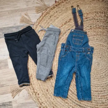Lot pantalon garçon 18 mois