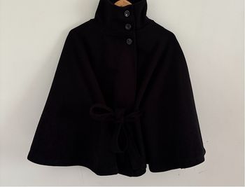 Cape poncho noir