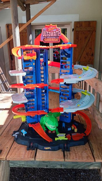 Garage ultimate hotwheels
