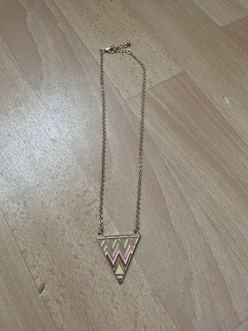 Collier triangle