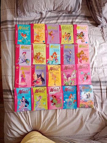 Lot de 17 tomes Winx club bibliothèque rose