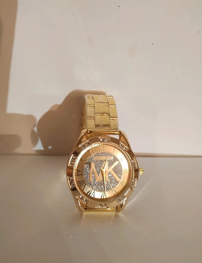 Montre 🎀 - photo numéro 2