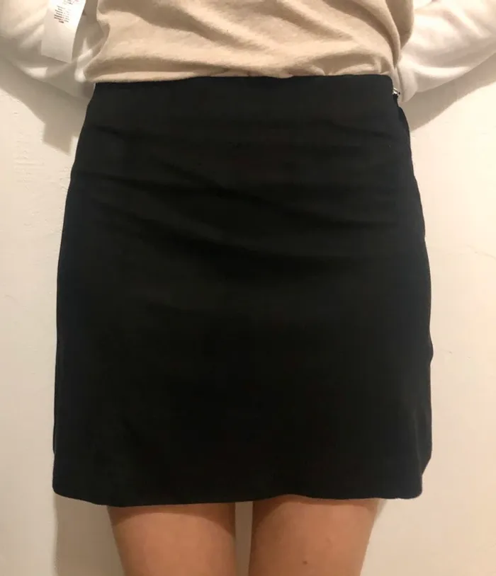 Mini jupe noire Zara XS - photo numéro 2