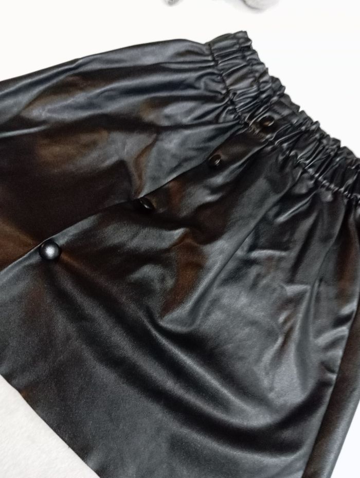 Jupe simili cuir - photo numéro 2