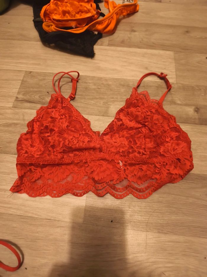 Soutien-gorge sans armatures taille M marque shein neuf