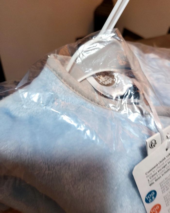 Magnifique gigoteuse polaire bleu clair layette taille 65 cm trois kilos sept - photo numéro 4