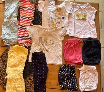 Lot 11 vêtements à défaut 18-24m