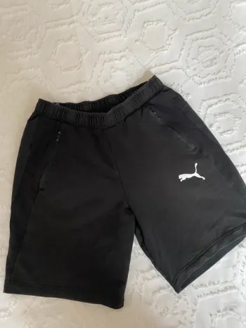 Short Puma taille M