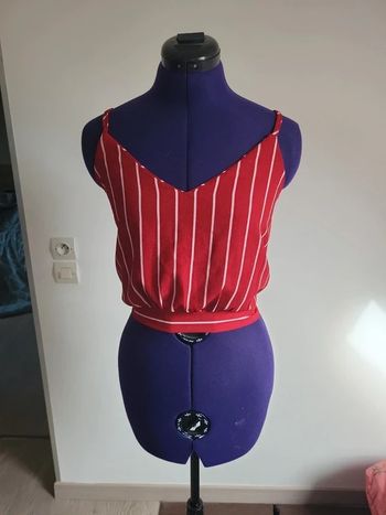 Crop top fin