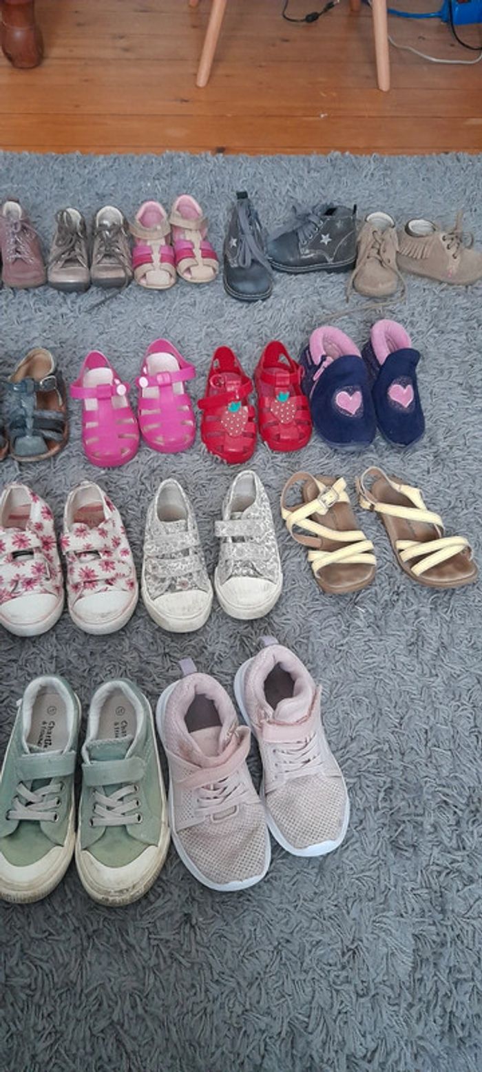 Lot de chaussures fille du bebe au 27 converse gbb kickers gemo chaussea billow - photo numéro 2