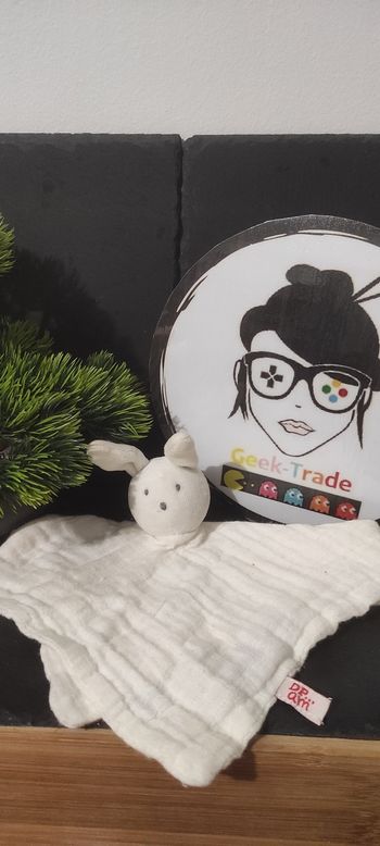 doudou lapin blanc lange dpam du pareil au même gaze carré Gris