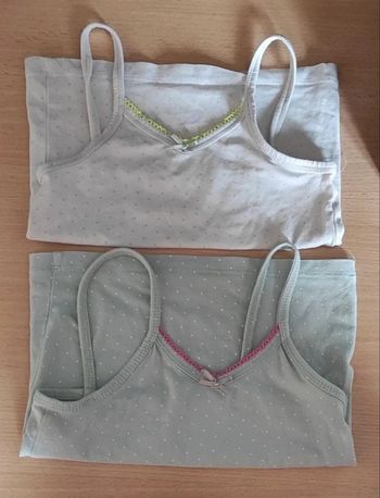 Lot 2 débardeurs fille