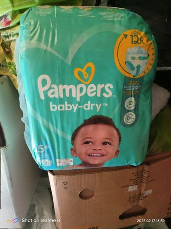 148 couches  baby dry  taille 5+