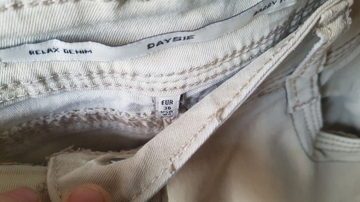 Pantalon beige - photo numéro 4