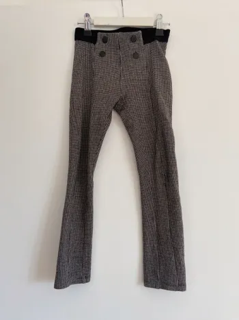 Pantalon 6 ans.