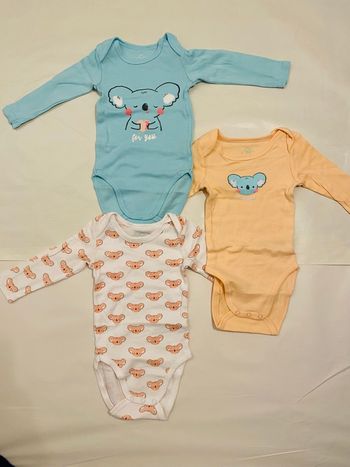 Lot 3 bodies manches longues 9 mois