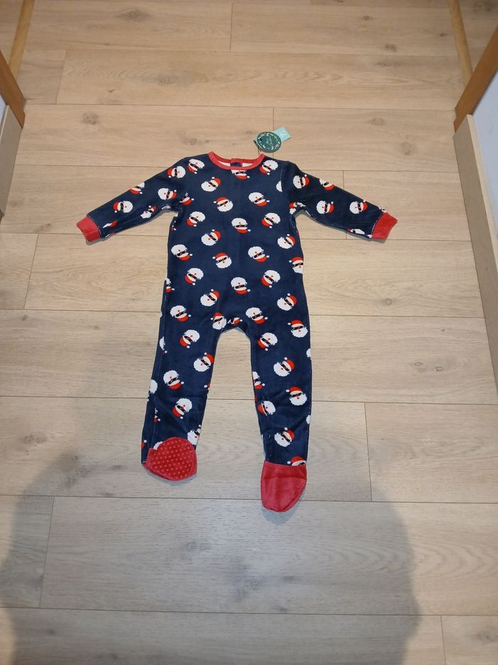 Pyjama de Noël en velours 23 mois Tex neuf avec étiquette