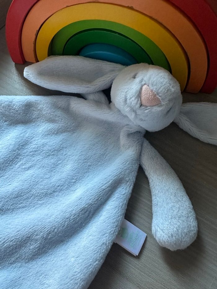 Doudou lapin bashfyl bleu Jellycat - photo numéro 4