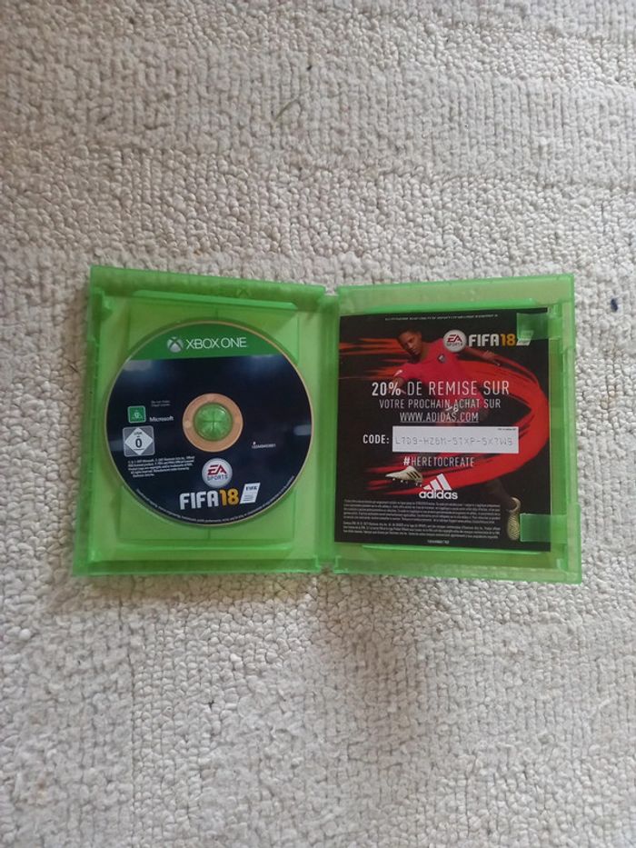 Fifa 18 xbox one - photo numéro 3