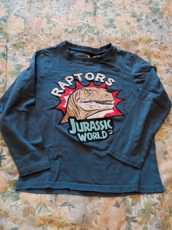 Tee-shirt Jurassic world 6 ans