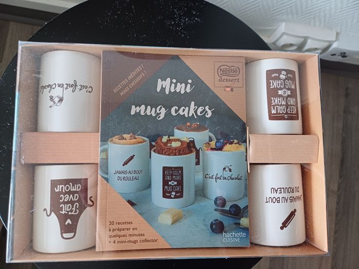 Mini mug cakes