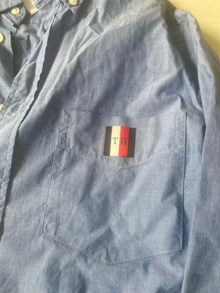 Très belle chemise tommy Hilfiger - photo numéro 2