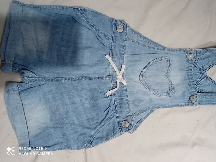 salopette jean + tee shirt de H&M  2 ans ref R478 C6 - photo numéro 2