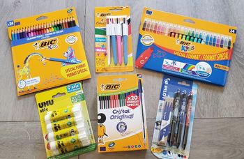 Fournitures Scolaires Neuf.