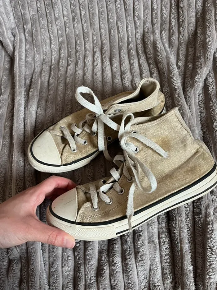 Converse Chuck Taylor All Star montantes dorées – T34