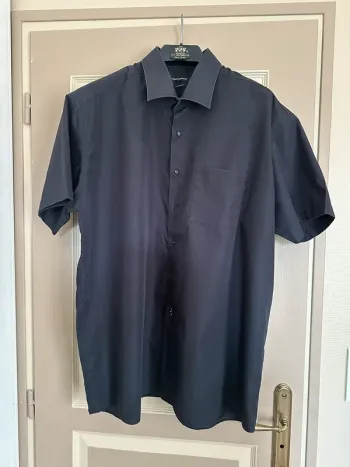 Chemise noire