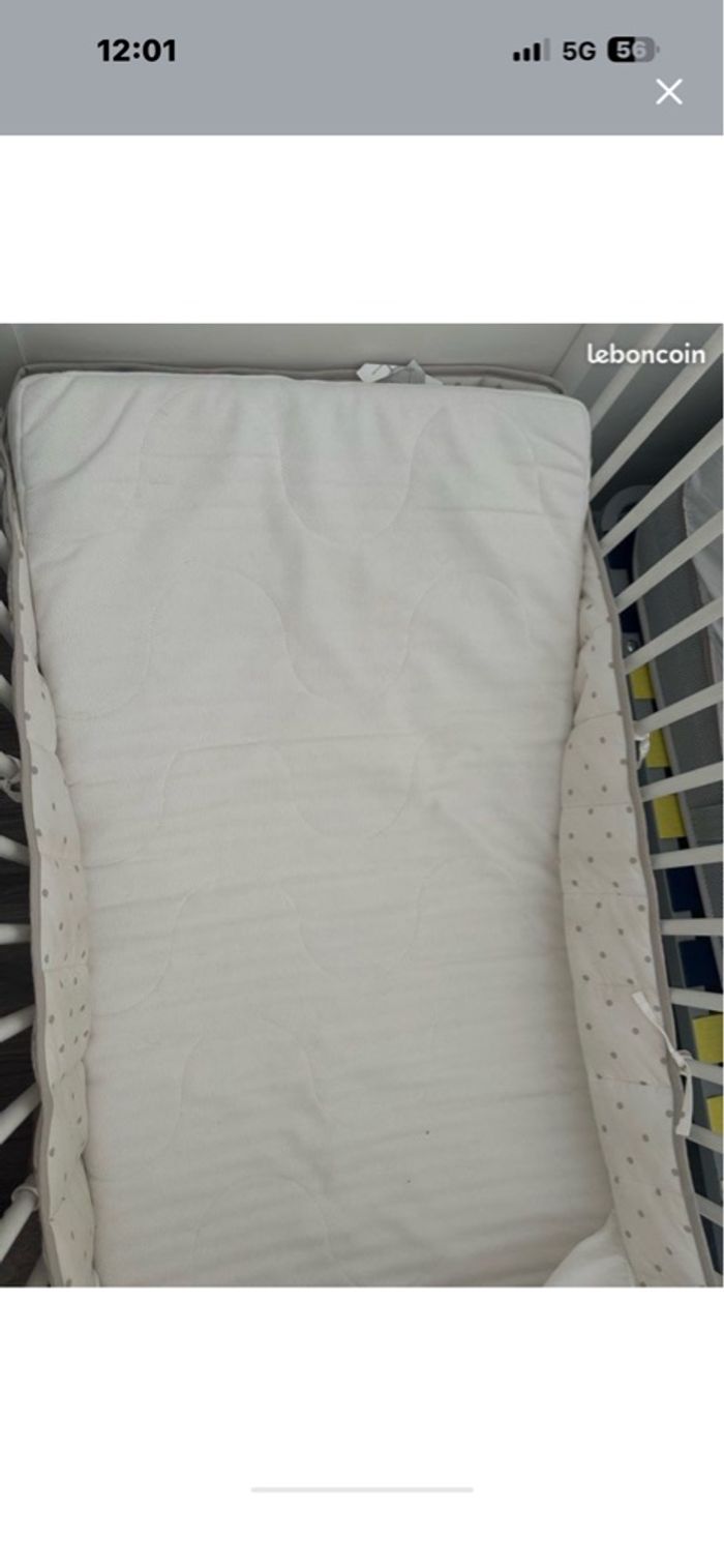 Lit à barreaux avec matelas - photo numéro 2