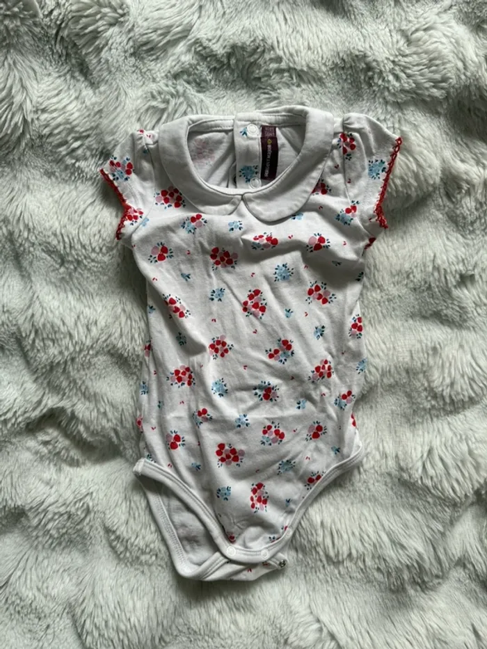 Body fleurie bébé fille