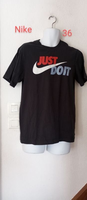 Tee shirt NIKE homme.36