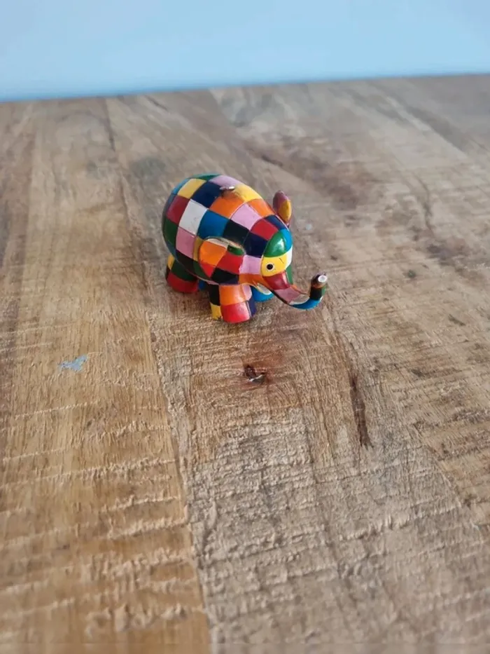 Figurine éléphant elmer plastoy